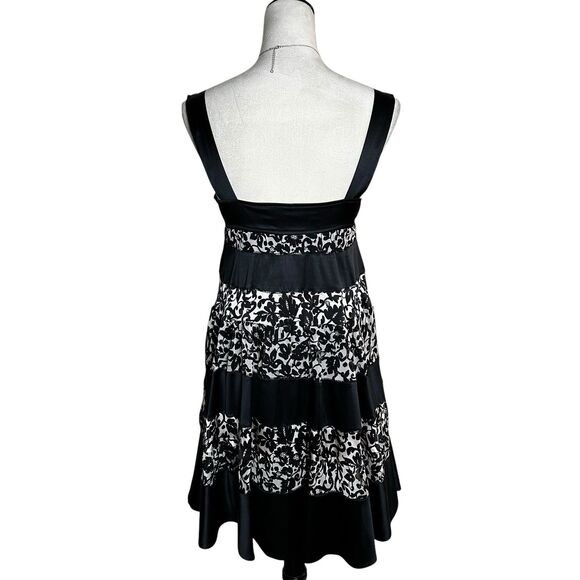 DVF Diane von Furstenberg Abby Silk Dress 6 Small | Floral Tiered Holiday Party - Picture 3 of 8